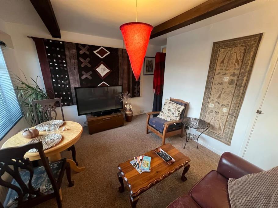 Cosy Private Accommodation In Corsham, Near Bath Exteriör bild