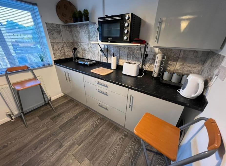 Cosy Private Accommodation In Corsham, Near Bath Exteriör bild